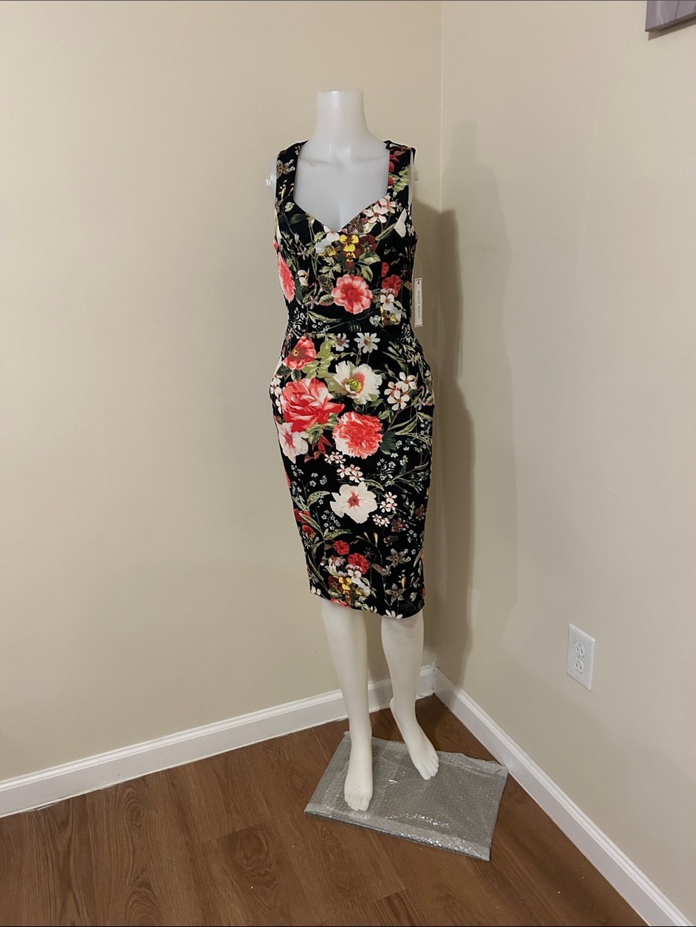 Bisou Bisou Black Floral Midi Dress with Red and Pink Blooms